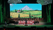 
			  1800多名乡村少年登上中央歌剧院舞台 举办专场演唱会歌颂家乡
